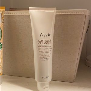 Fresh Soy Face Cleanser